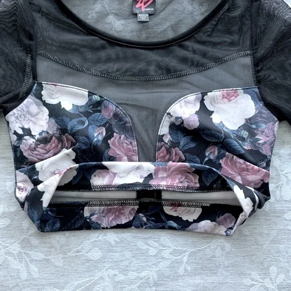2B Bebe size XS Deep V Floral Crop Top - Picture 8 of 15